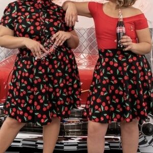 Coca-Cola skirt size large